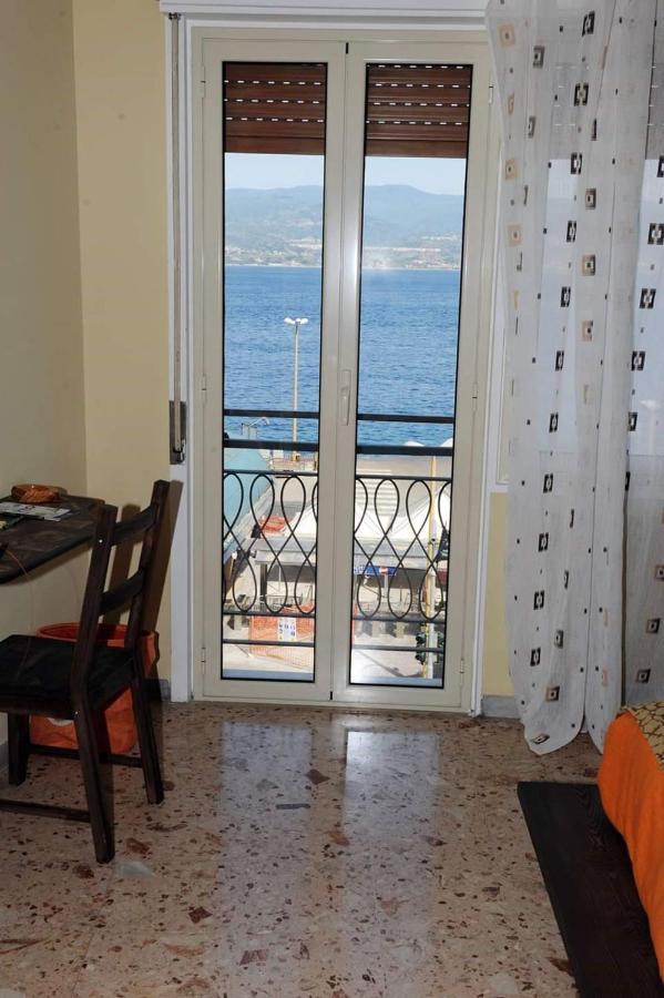 B&B Il Mappamondo Messina Eksteriør billede